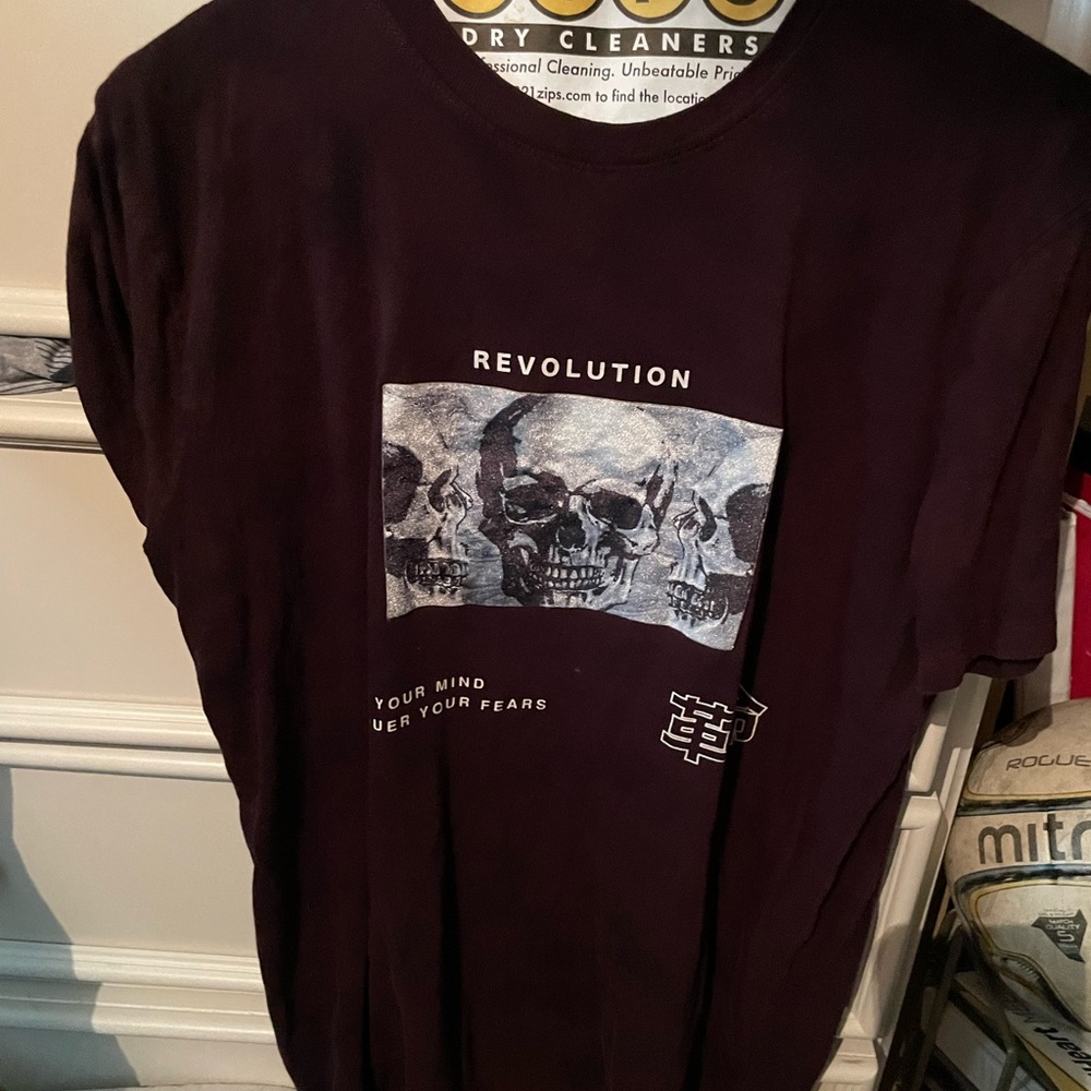 Skull Graphic Tee